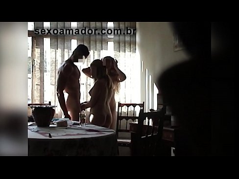 ❤️ L'amichi sessu invitanu un omu gigante è un trio cun ellu ❌ Porno anale à porn co.3dhentaix.ru ❌❤